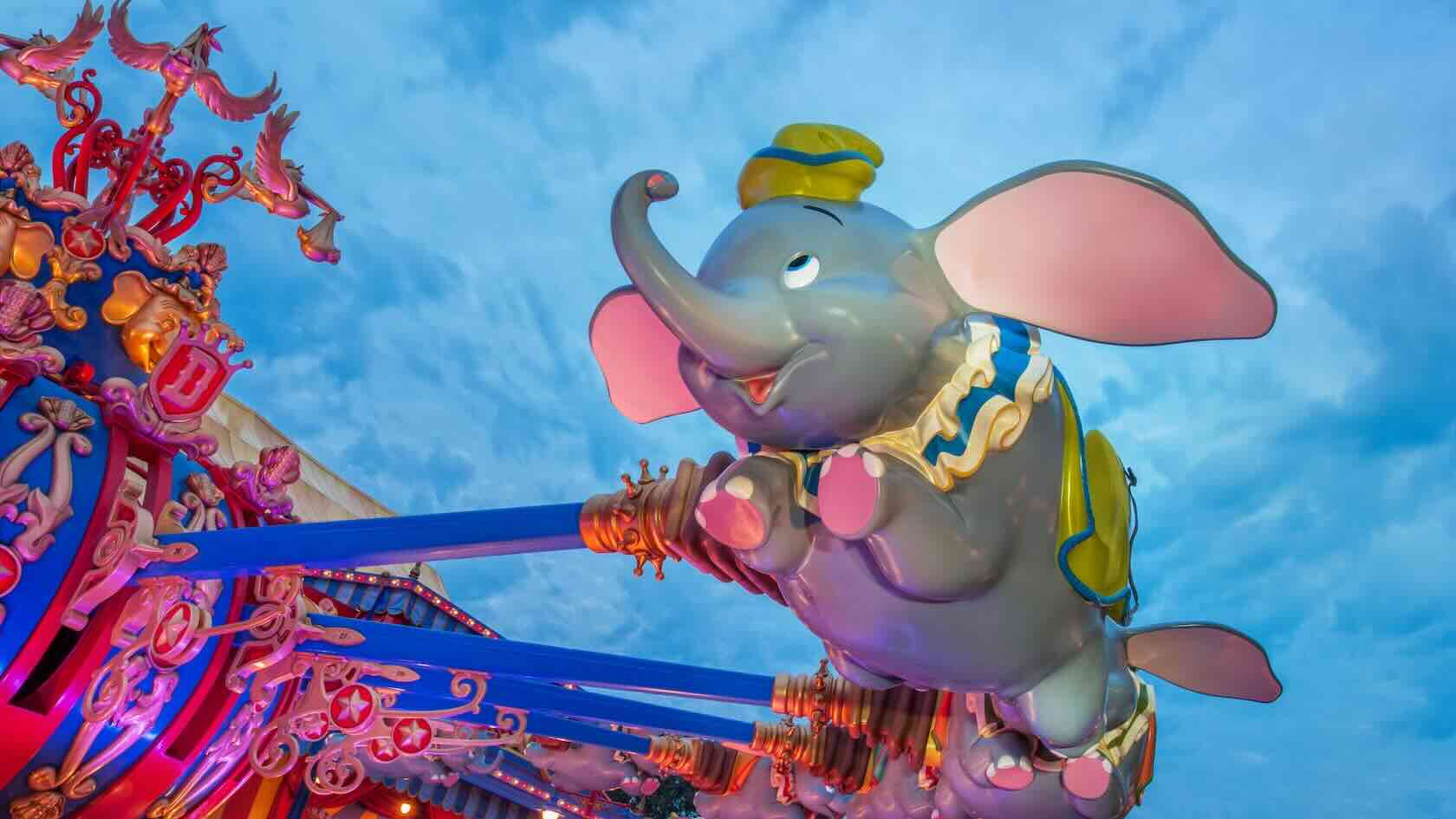 Dumbo ride vehicle spinning around