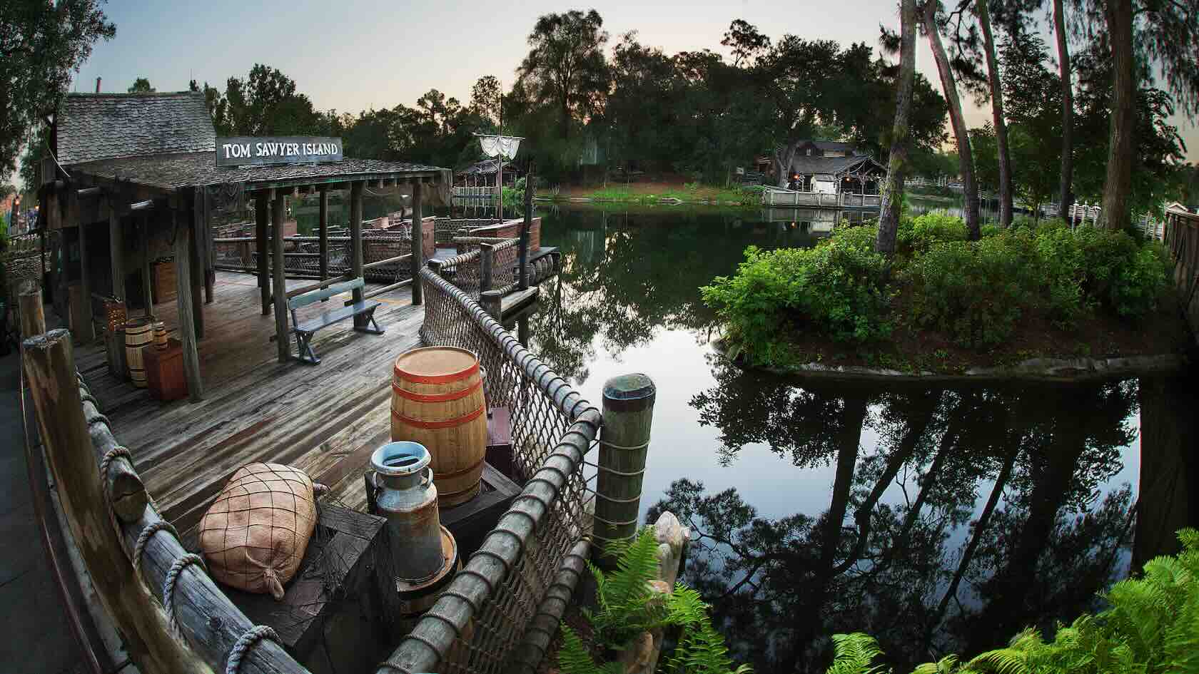 A view of the water off of Tom Sawyer's island